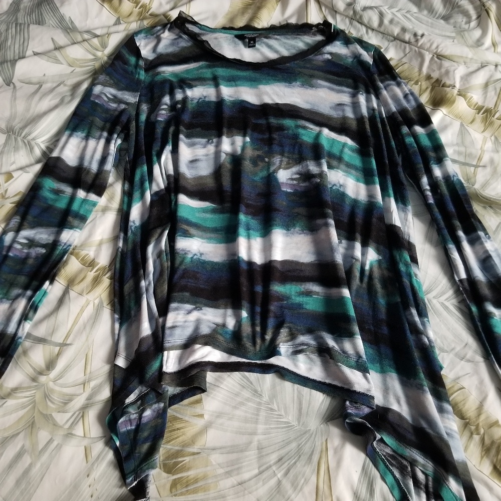 Flowy Marbled Top - Picture 2 of 7